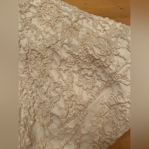 Cream Floral Party Dress - Picture 4 of 5